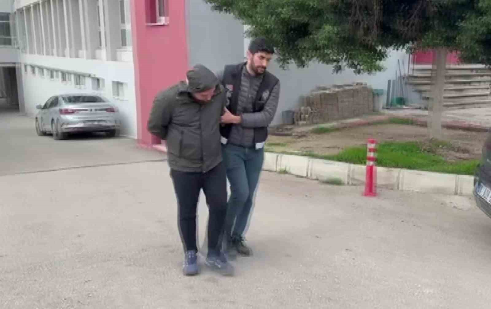 Adana’da 23 milyon TL değerinde kaçak sigara ele geçirildi
