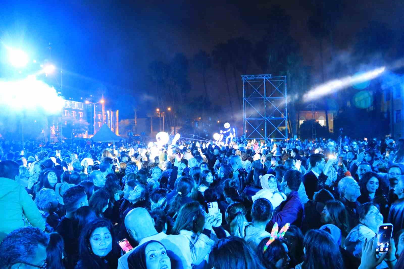 Adana’da 25’inci Uluslararası Tiyatro Festivali başladı
