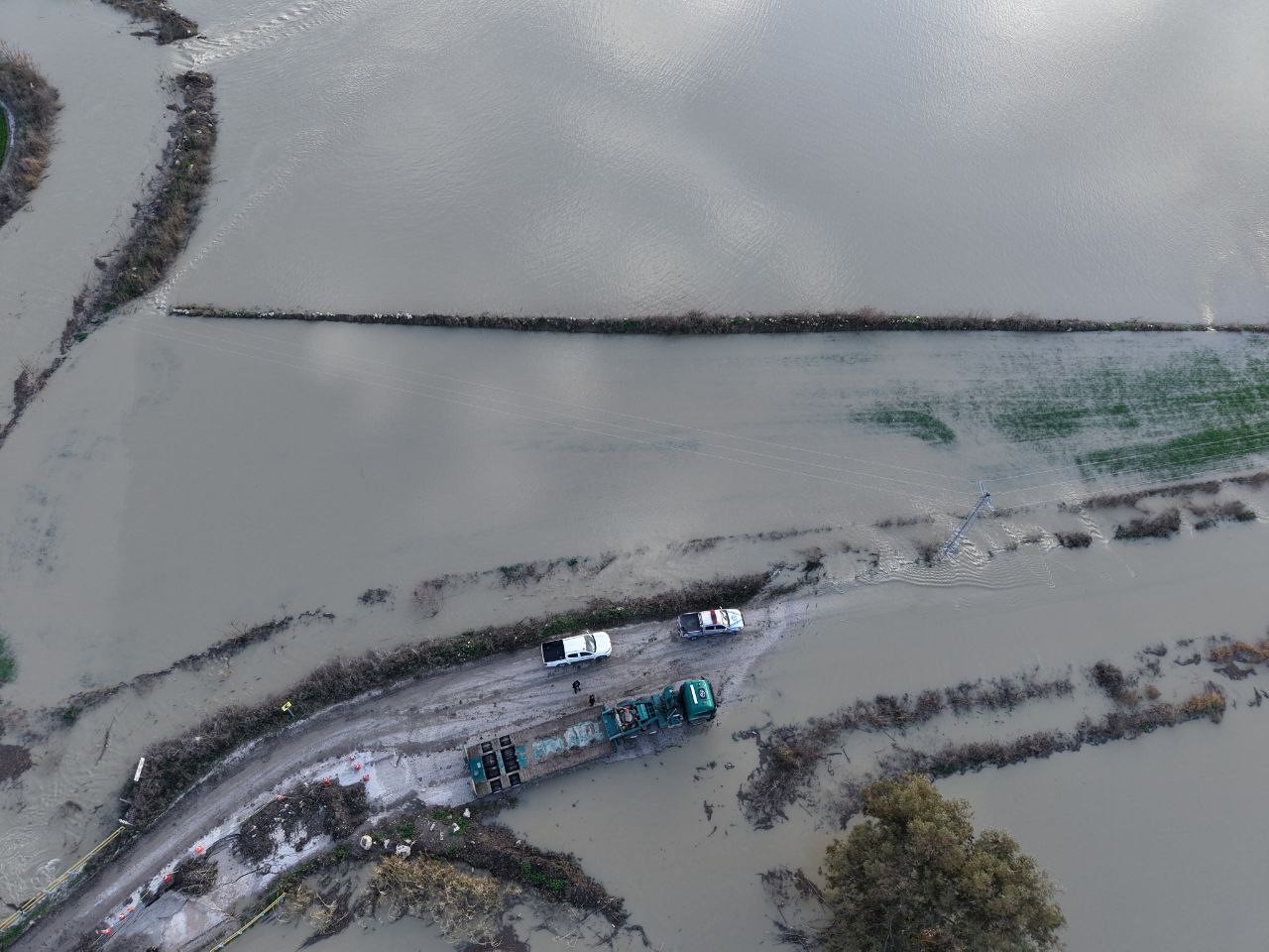 Adana’da afetin boyutu havadan görüntülendi
