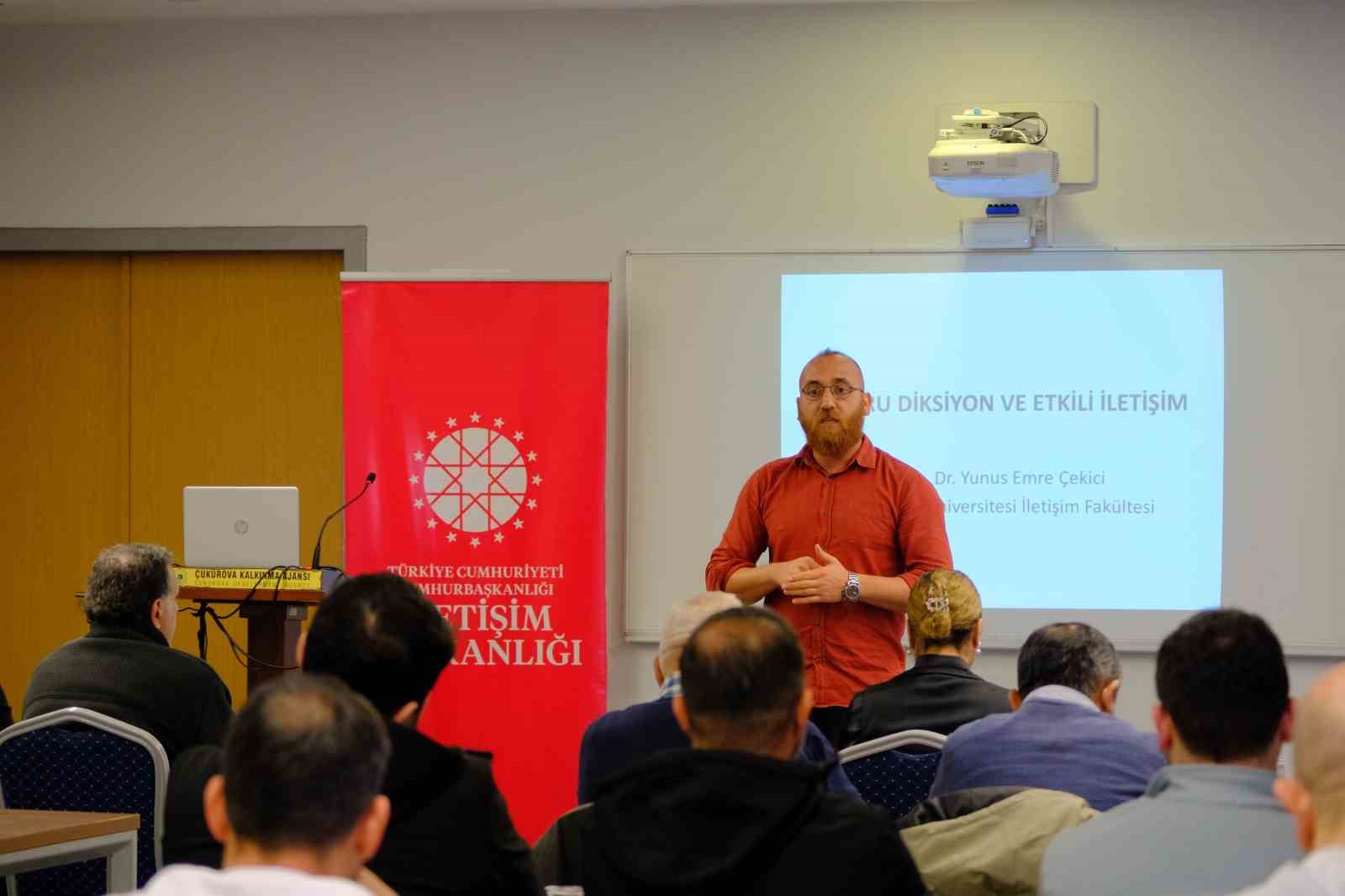 Adana’da ’Diksiyon ve Yapay Zeka Çağında Habercilik’ eğitimi
