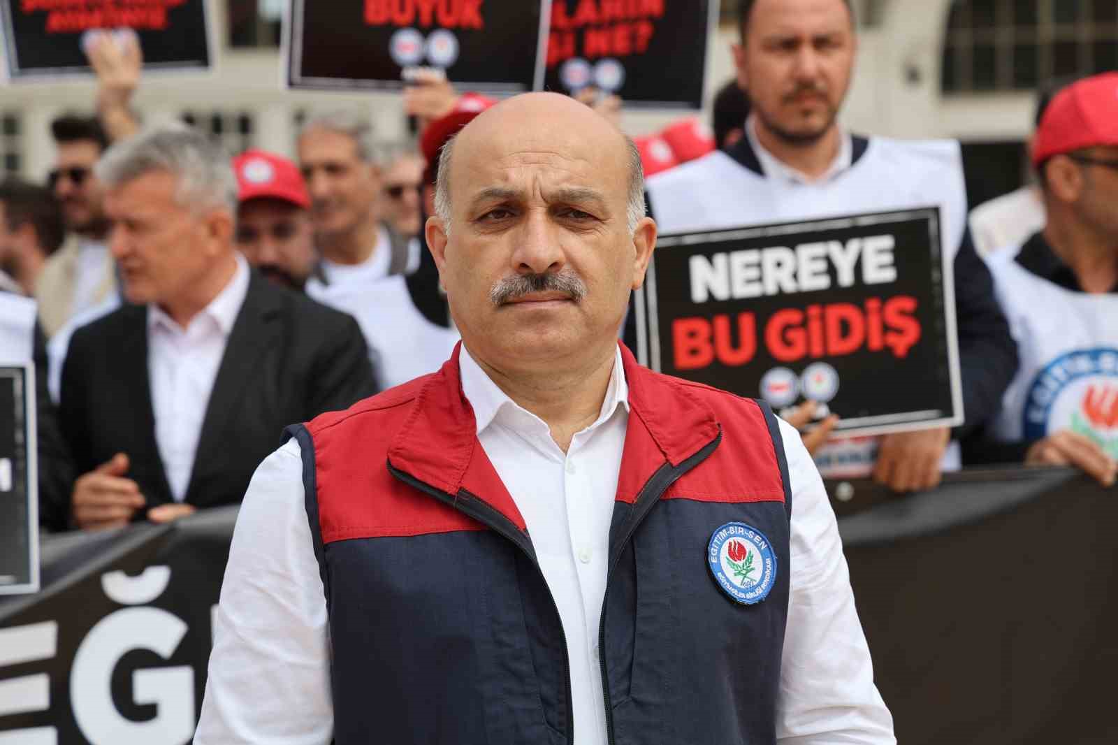 Adana’da eğitimciler Şanlıurfa’daki saldırıyı kınadı
