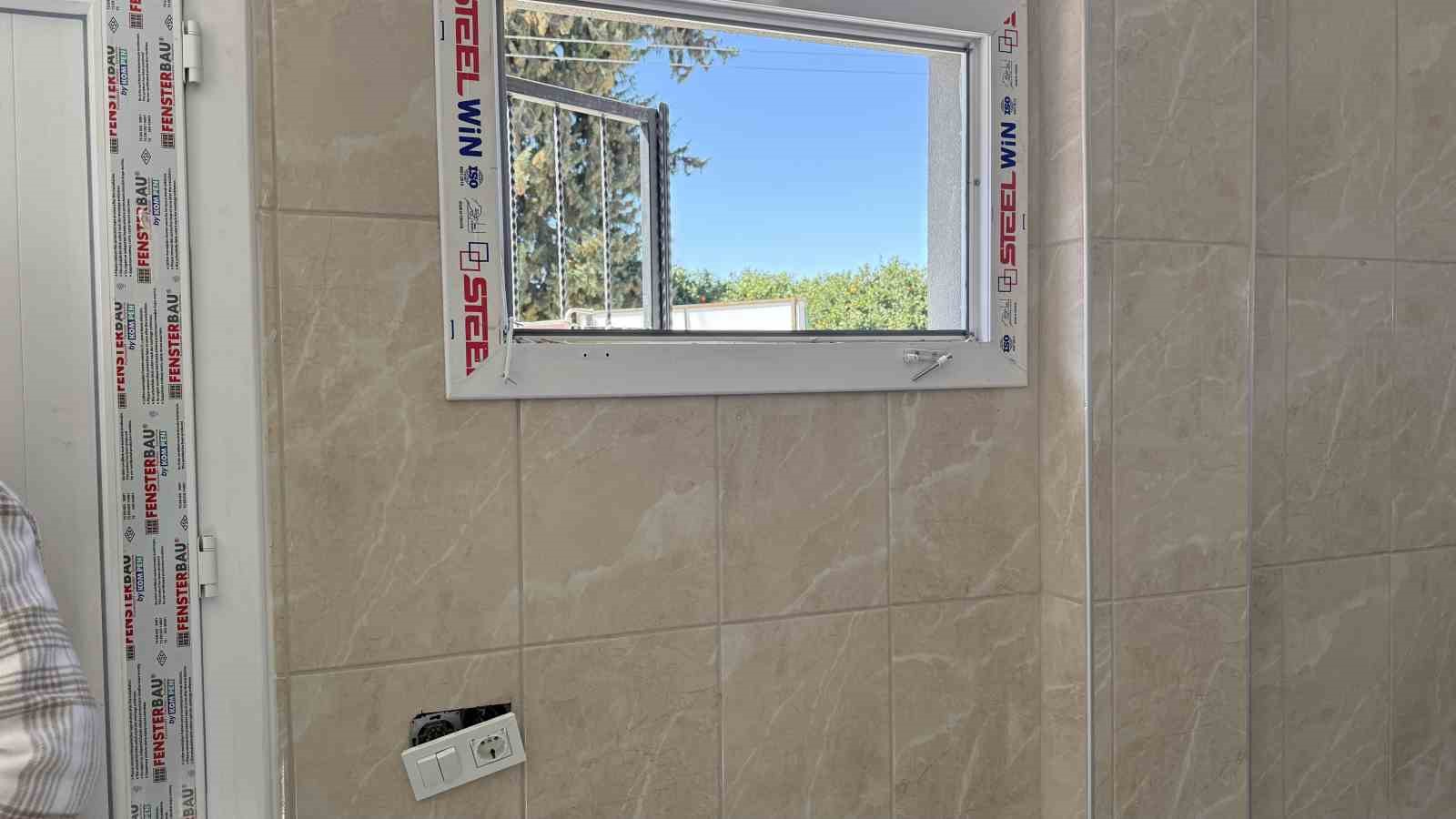 Adana’da ilginç hırsızlık: Gasilhaneden kefen çaldılar
