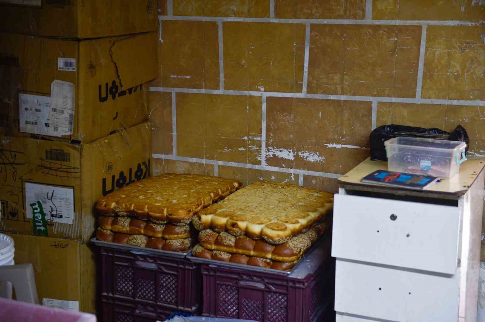 Adana’da mide bulandıran görüntü: Fırın mühürlendi
