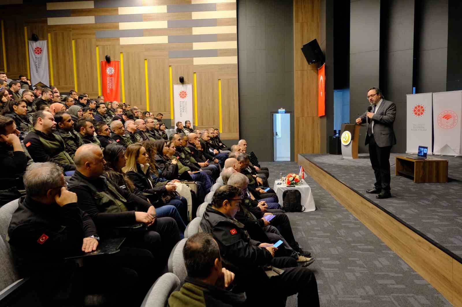 Adana’da orman teşkilatına yönelik etkili iletişim ve liderlik eğitimi düzenlendi
Adana’da orman teşkilatına yönelik etkili iletişim ve liderlik eğitimi düzenlendi