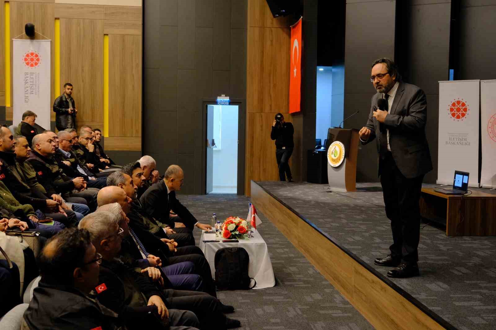 Adana’da orman teşkilatına yönelik etkili iletişim ve liderlik eğitimi düzenlendi
Adana’da orman teşkilatına yönelik etkili iletişim ve liderlik eğitimi düzenlendi