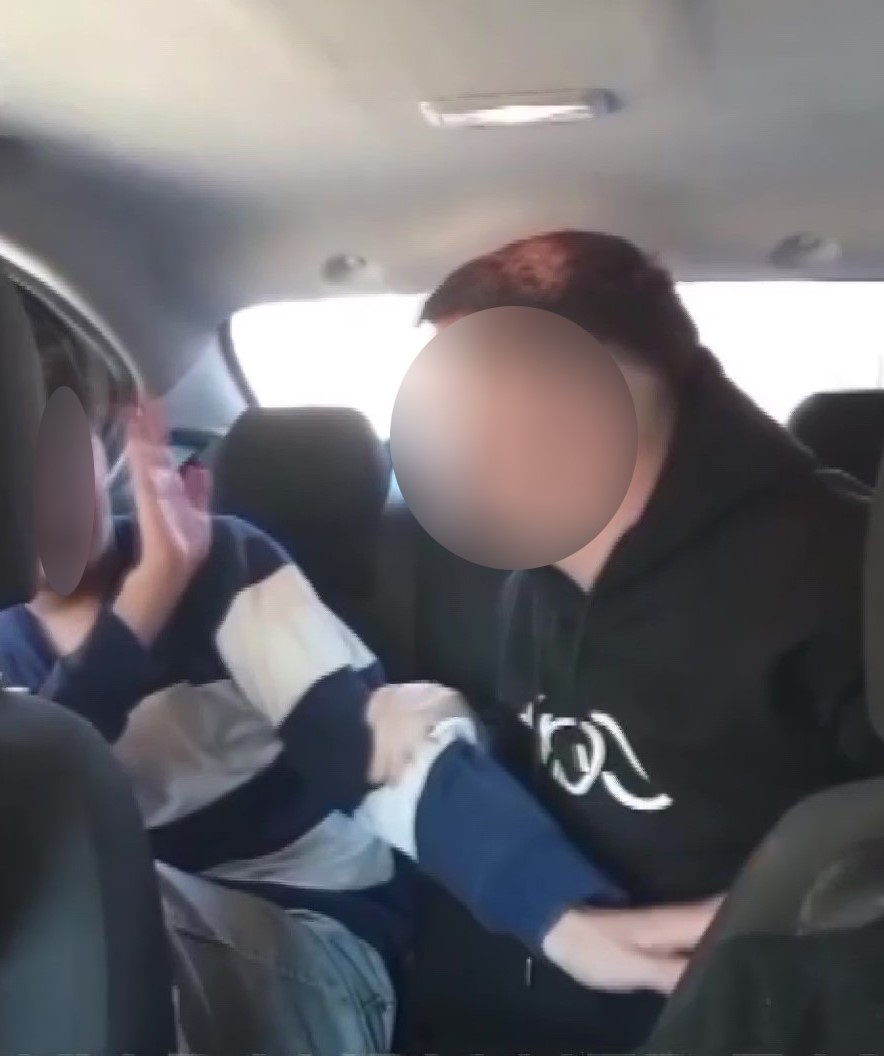 Adana’da oyun arkadaşlığı dehşete dönüştü: Liseli genci kaçırıp darbettiler
