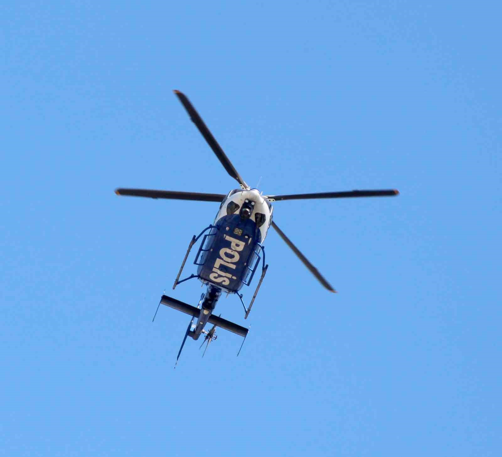 Adana’da polis korteji nefes kesti
