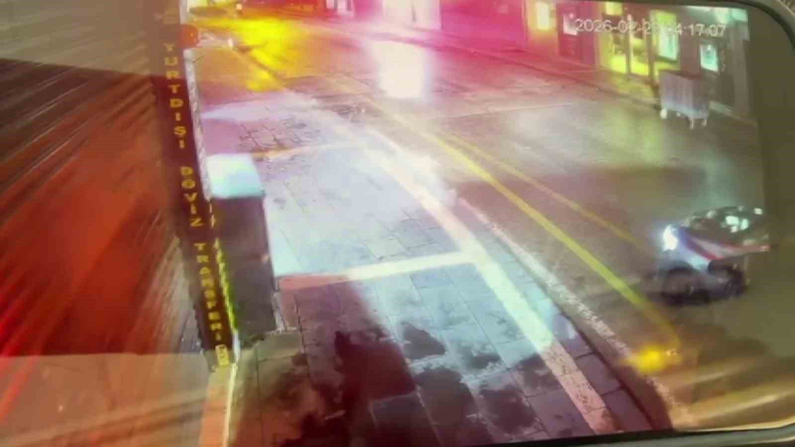 Adana’da şantaj ve tehdit şebekesi polisin operasyonuyla çökertildi
Adana’da şantaj ve tehdit şebekesi polisin operasyonuyla çökertildi