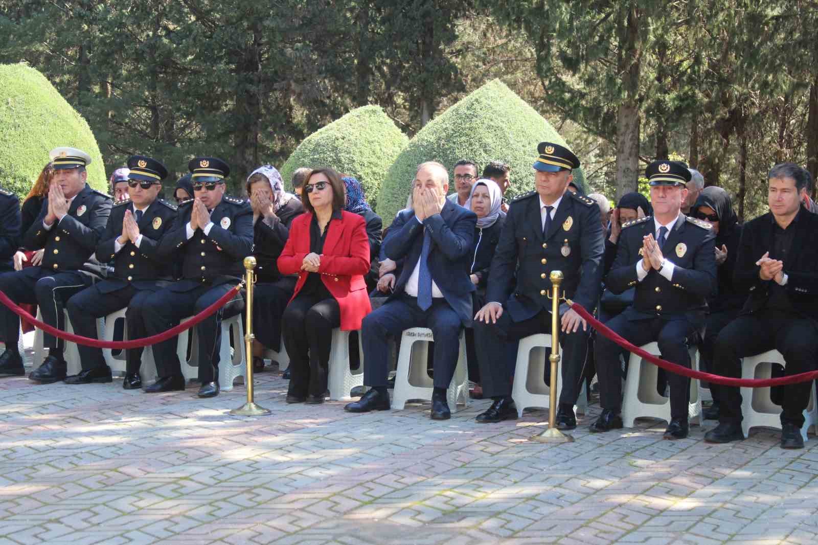 Adana’da şehit polisler unutulmadı

