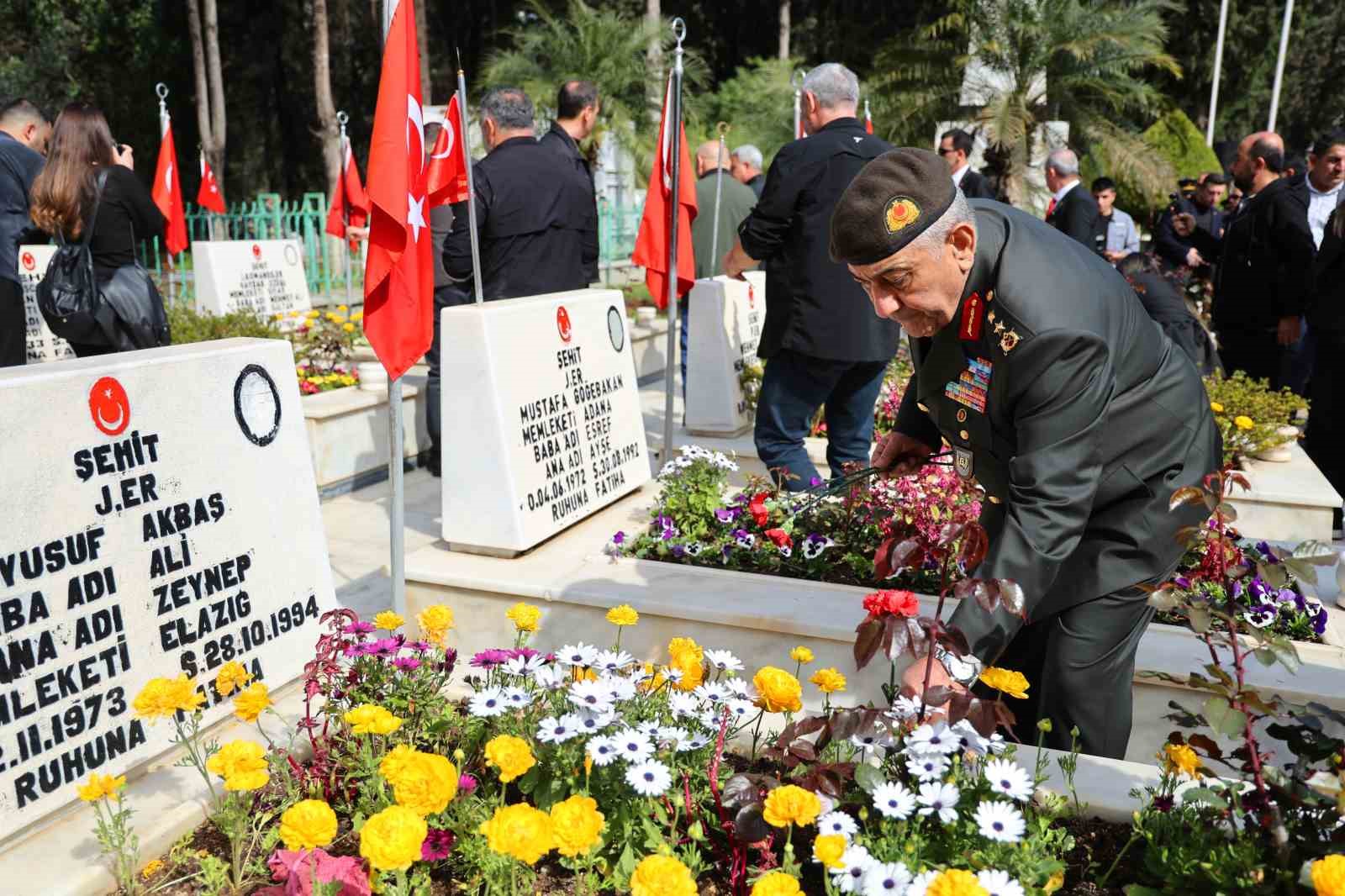 Adana’da şehitler unutulmadı
