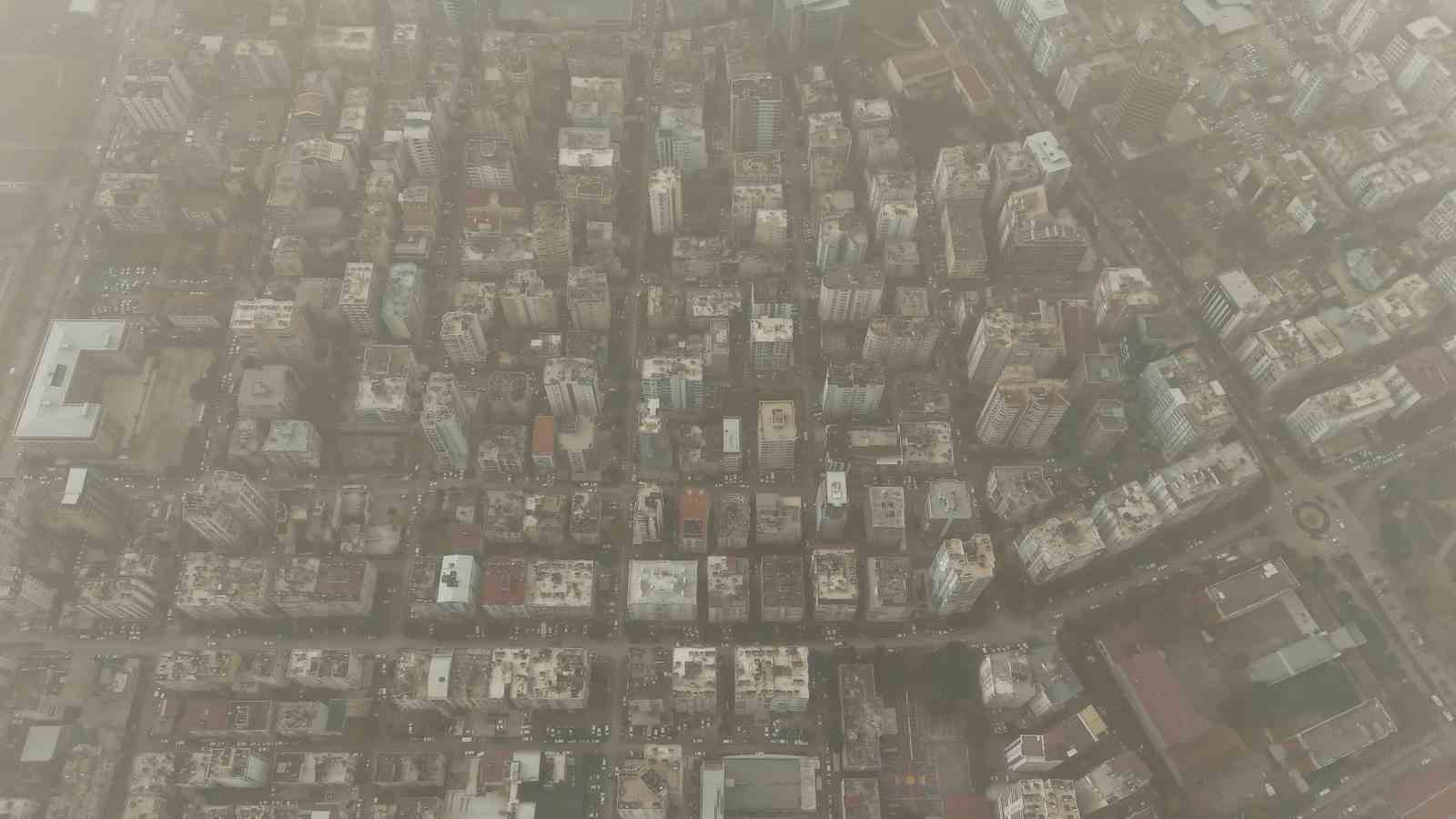 Adana’da toz taşınımı havadan görüntülendi
