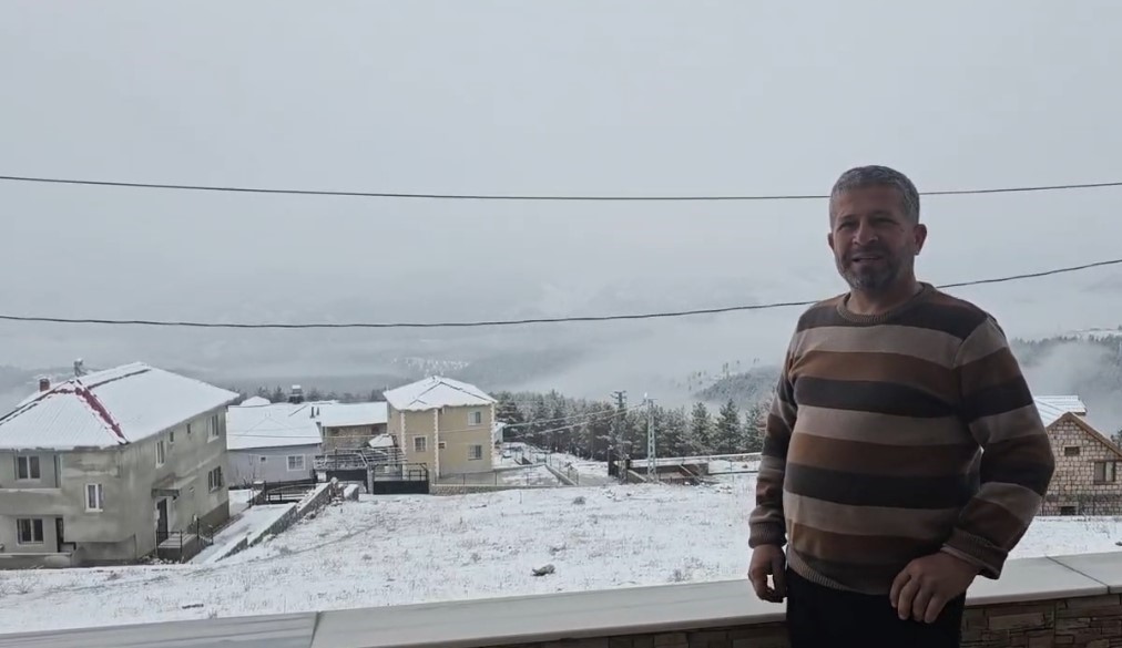 Adana’da yaylalarda kar etkili oldu
