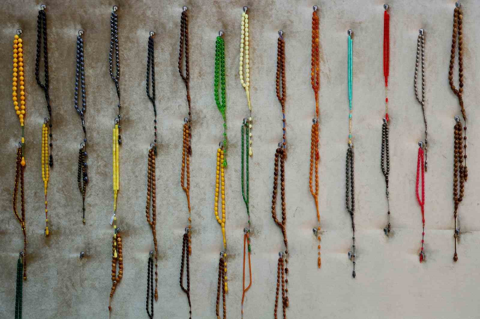 Adanalı tespihciler ürünlerini dünyaya tanıtmaya hazırlanıyor
