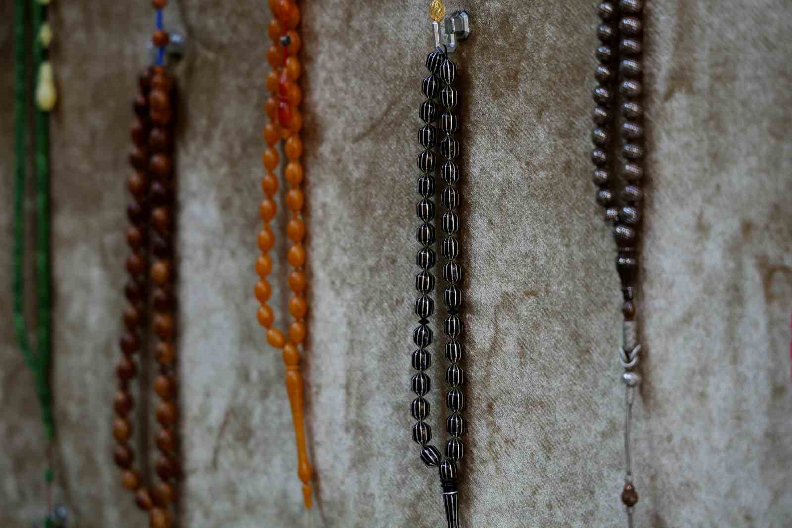 Adanalı tespihciler ürünlerini dünyaya tanıtmaya hazırlanıyor
