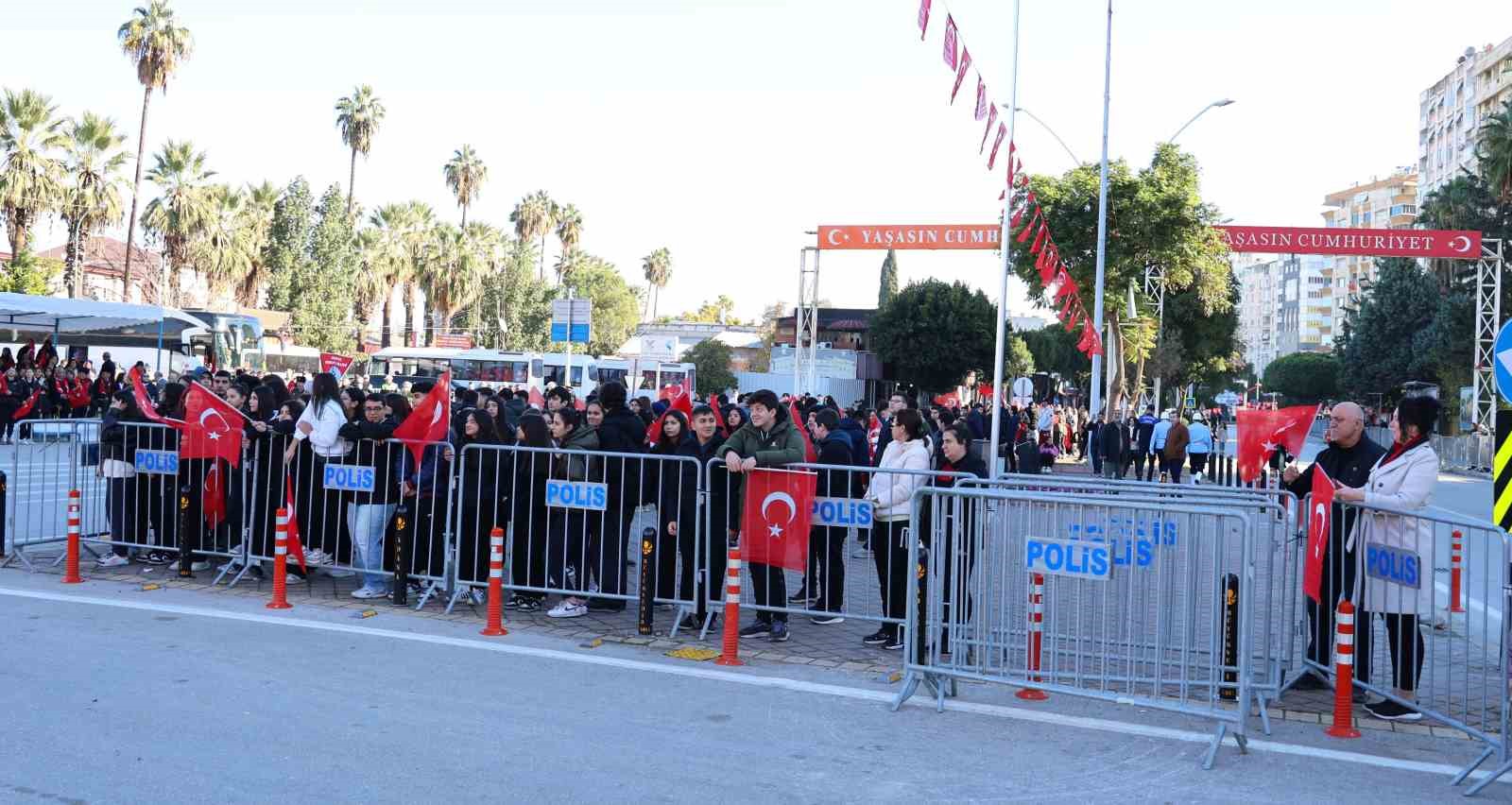 Adana’nın düşman işgalinden kurtuluşu coşkuyla kutlandı
