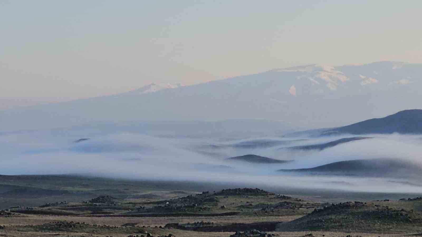 Adilcevaz’da sis güzel görüntüler sundu
