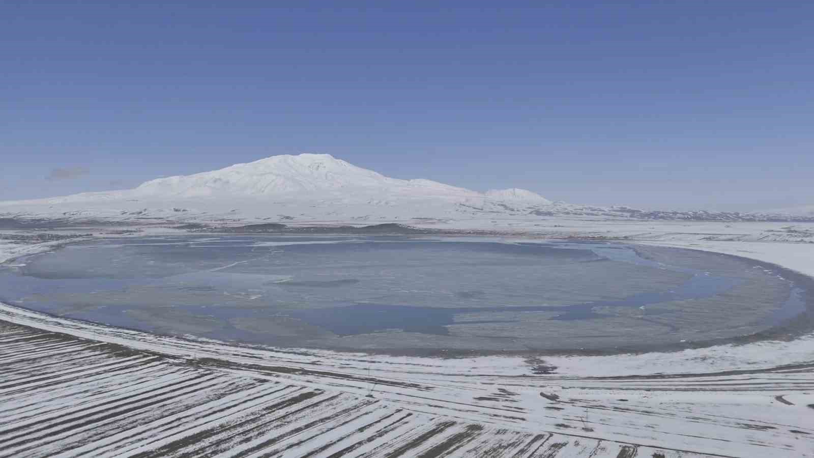 Adilcevaz’ın güzellikleri bir arada
