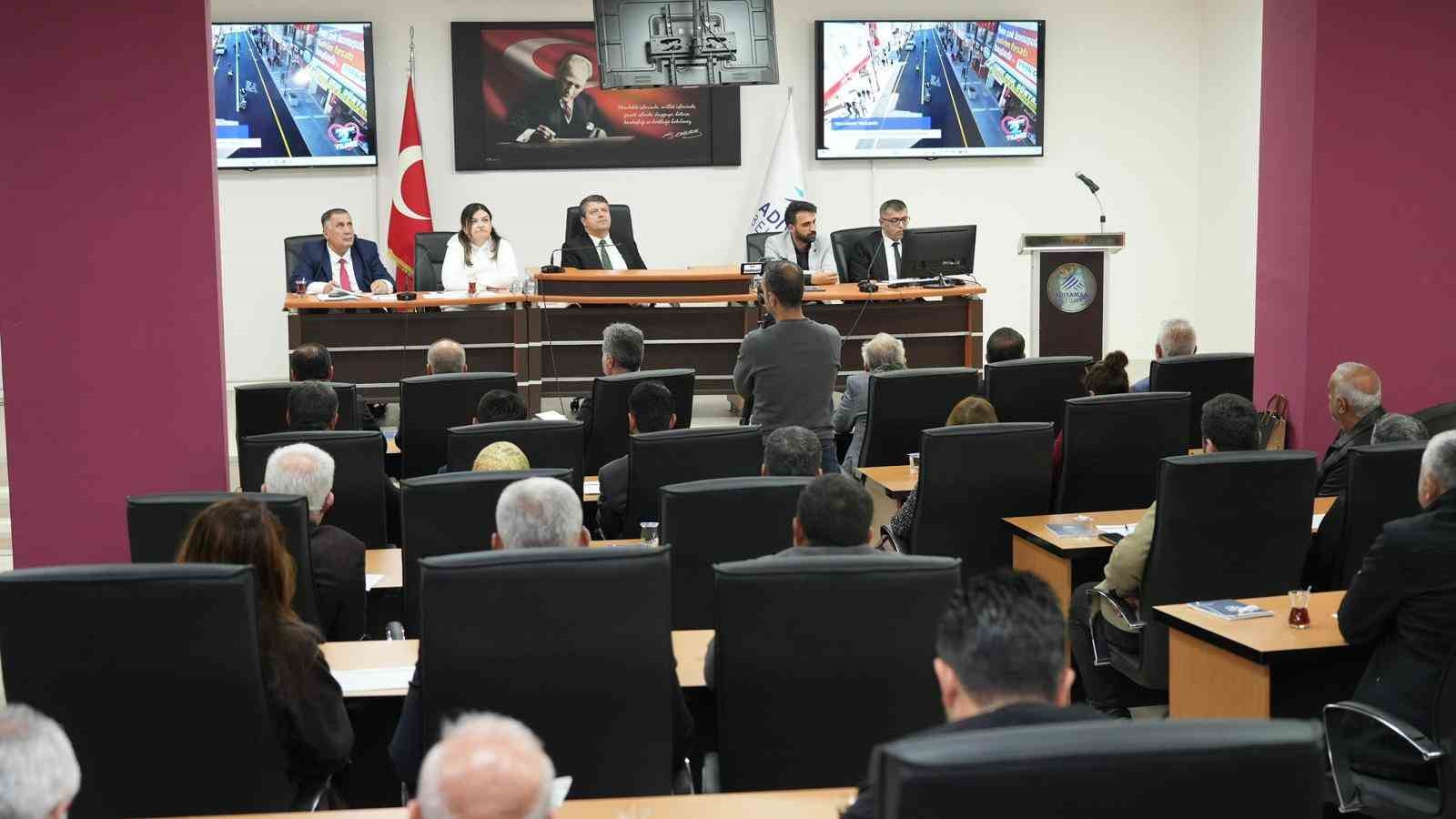 Adıyaman Belediye Meclisinde ‘Kadın’ gündemi
