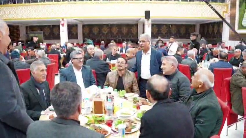 Adıyaman Esnaf ve Sanatkarlar Birliği’nden iftar programı

