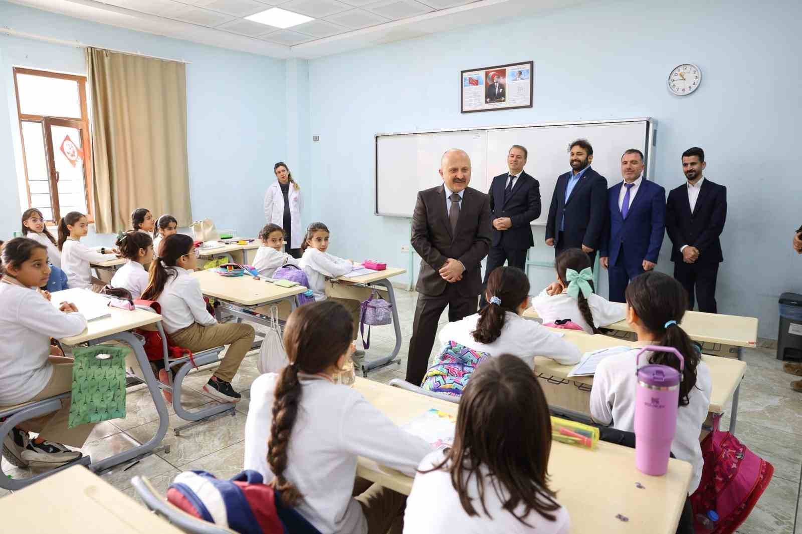 Adıyaman Valisi Osman Varol öğrencilerle buluştu
