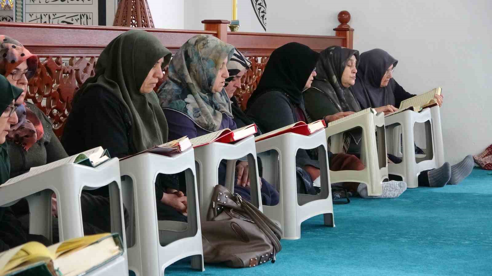 Adıyaman’da Ramazan ile birlikte mukabele geleneği başladı
