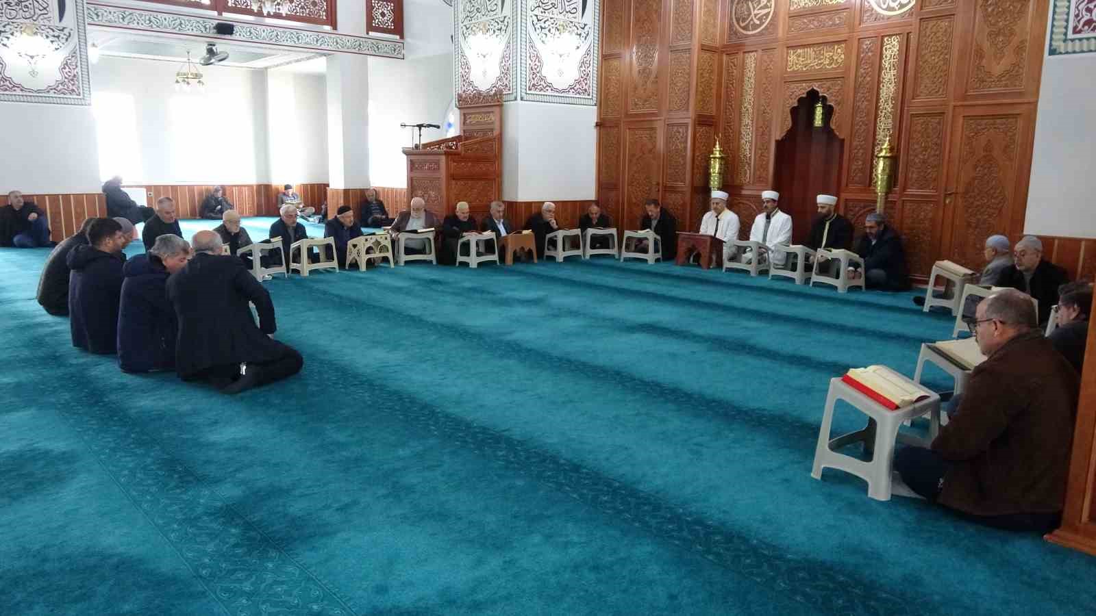 Adıyaman’da Ramazan ile birlikte mukabele geleneği başladı
