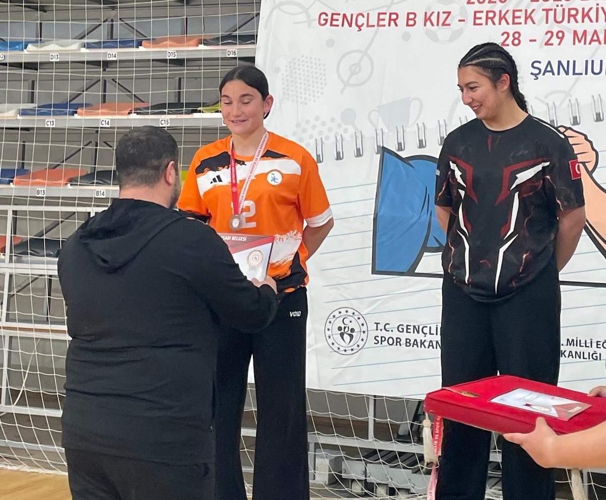 Adıyamanlı Rahime Ballık’tan Türkiye ikinciliği başarısı
