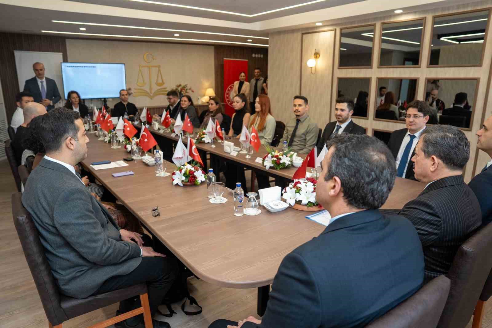 Adli Görüşme Odaları (AGO) personeline İzmir’de süpervizyon eğitimi
