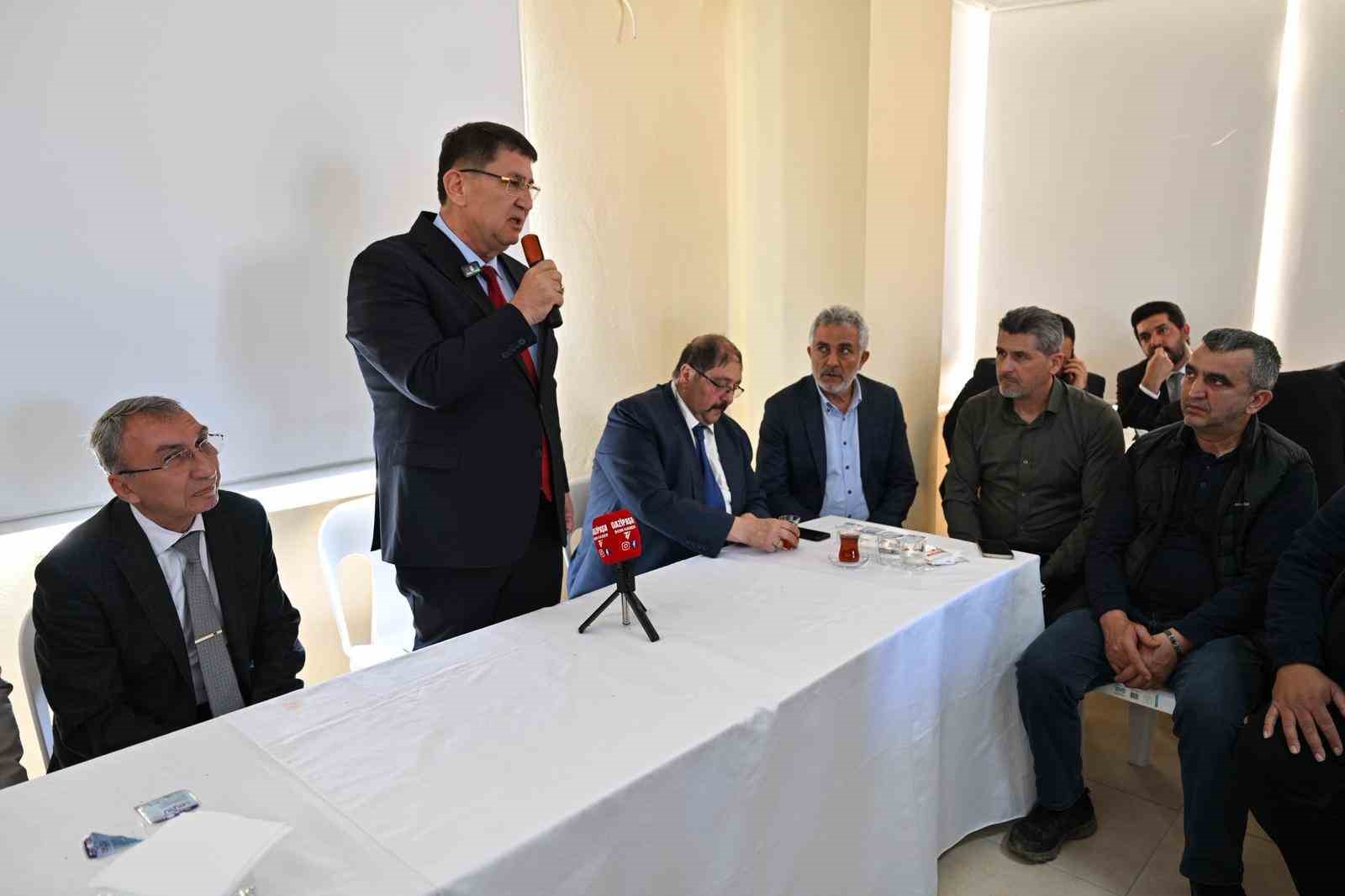 Adlıhan Dere: "Şimdi birlik zamanı"
