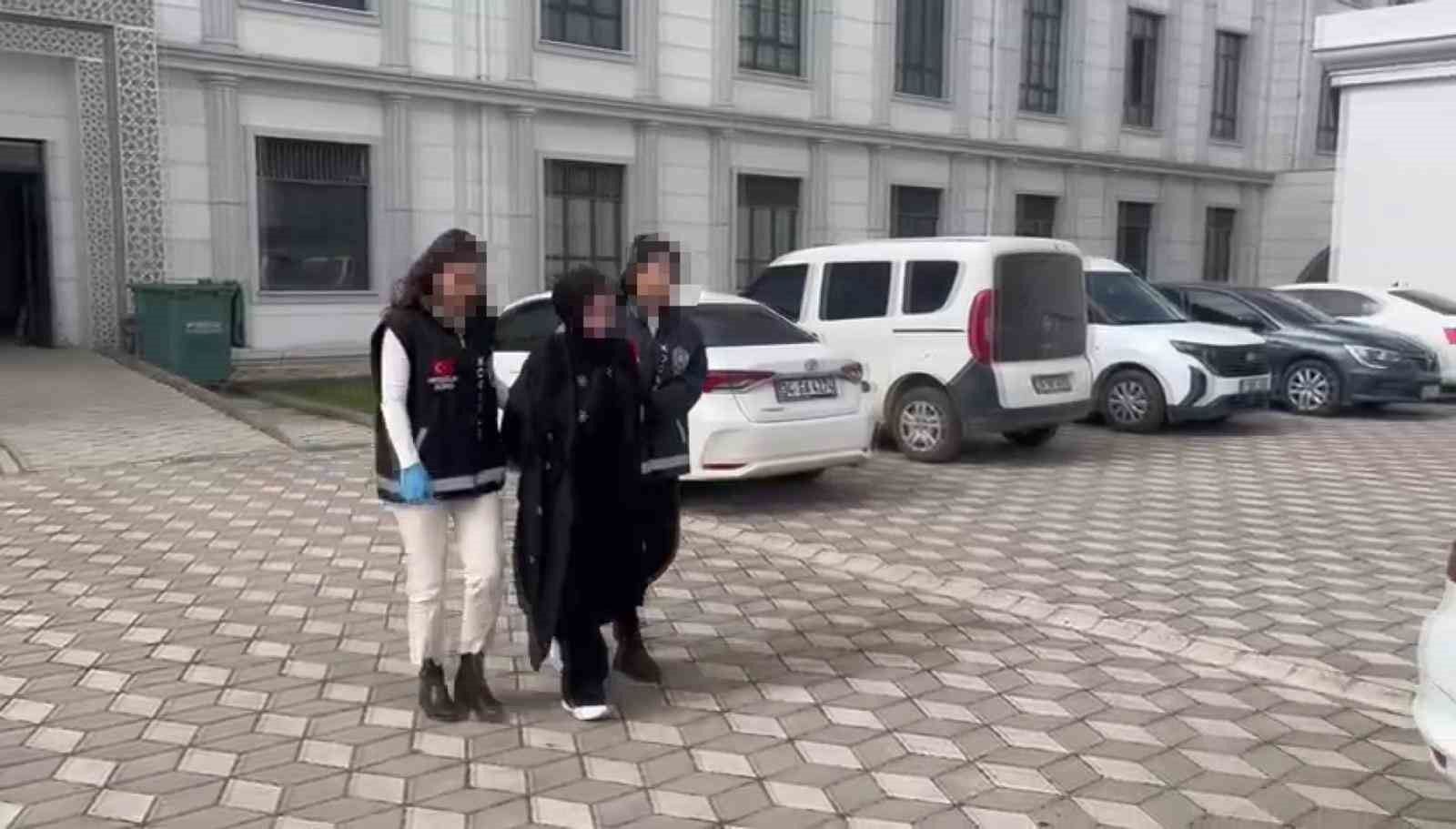 Adliye önünde cinayet işleyen Sümeyye’nin ifadesi ortaya çıktı: "Duruşma çıkışında kulağıma eğilip tehdit edince kendimi savundum"
