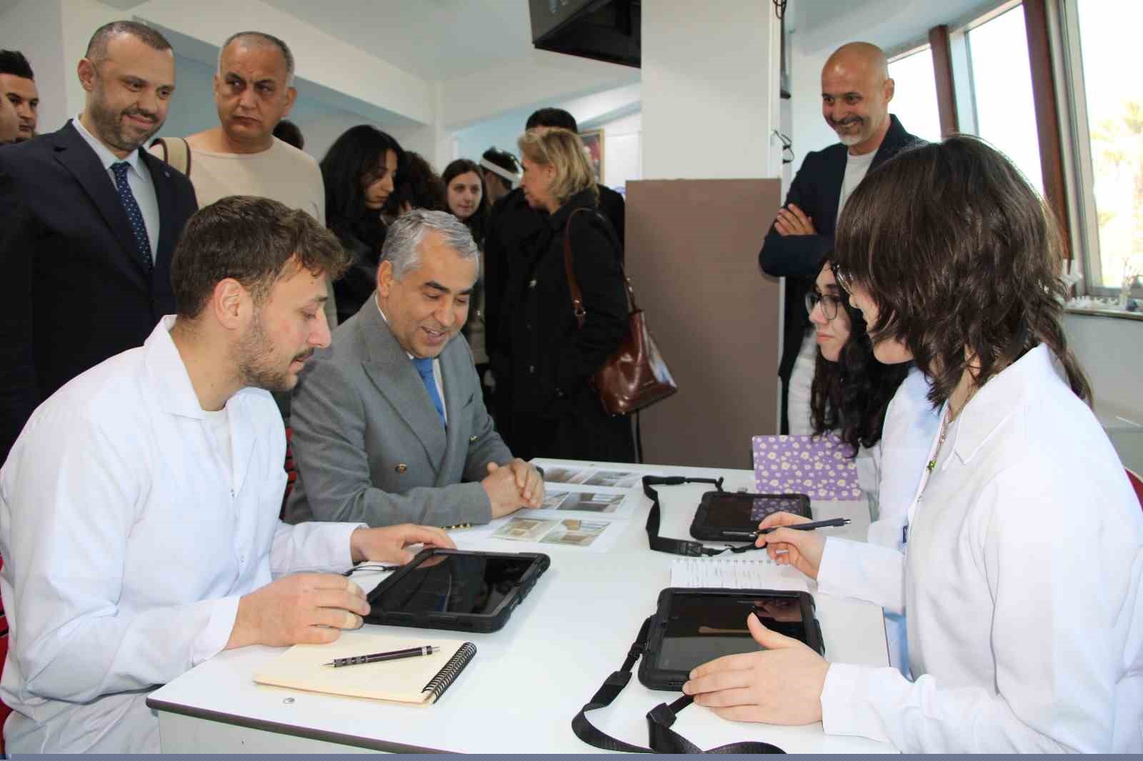 ADÜ’de dijital eğitim laboratuvarı açıldı
