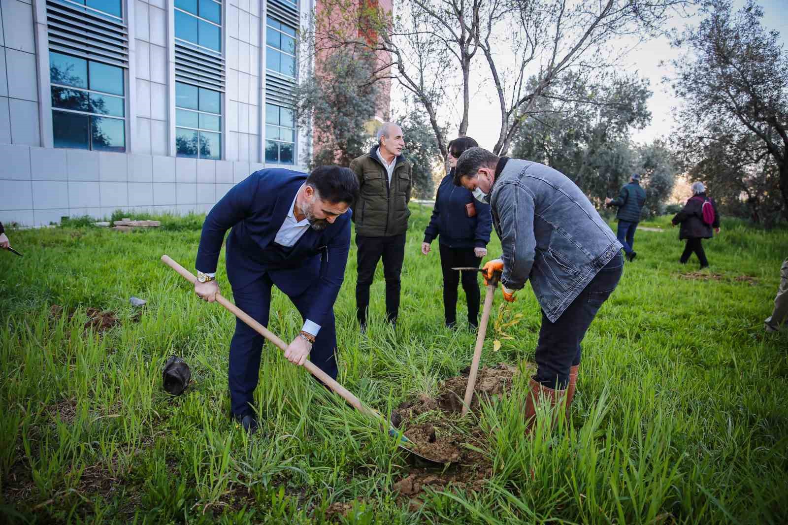 ADÜ’de fidanlar Muhsin Yazıcıoğlu anısına dikildi
