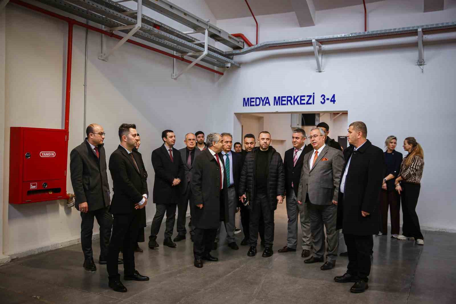 ADÜ’den üniversite-şehir iş birliğine güçlü adım
ADÜ’den üniversite-şehir iş birliğine güçlü adım