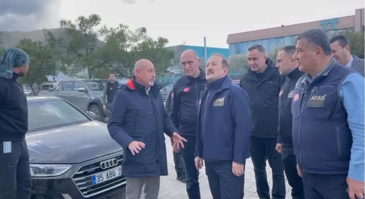 AFAD Başkanı Pehlivan’dan hortum felaketi yaşanan Kemalpaşa‘da inceleme
