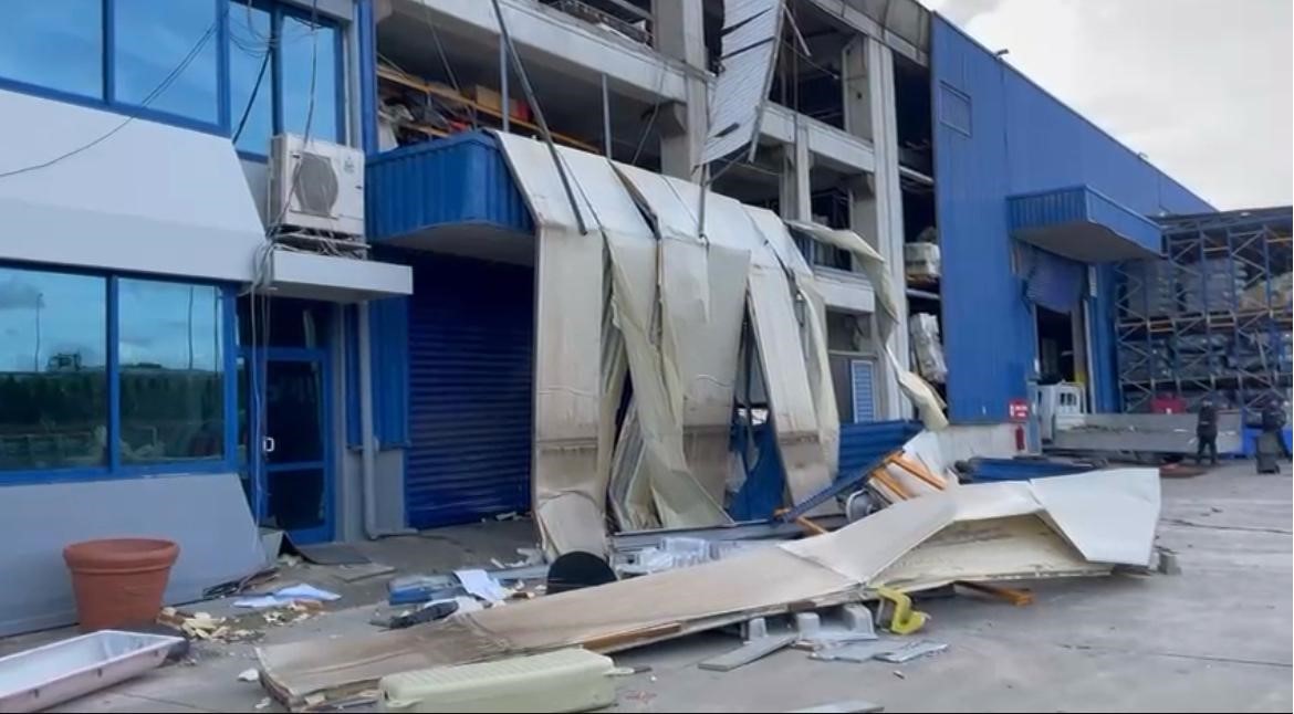 AFAD Başkanı Pehlivan’dan hortum felaketi yaşanan Kemalpaşa‘da inceleme
