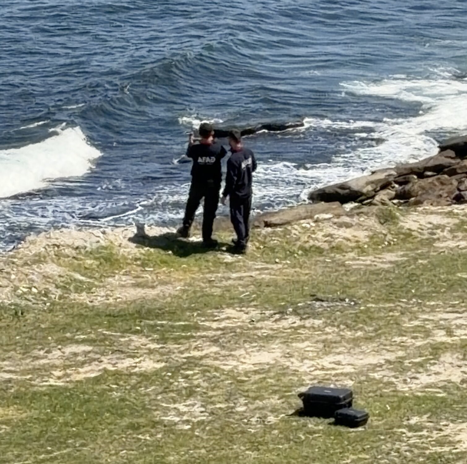 AFAD ve sahil güvenlik ekipleri, kaybolan genci aradı
