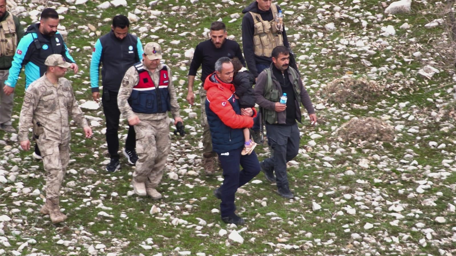AFAD zamanla yarıştı: Siirt’te kaybolan 3 yaşındaki kız çocuğundan müjdeli haber
