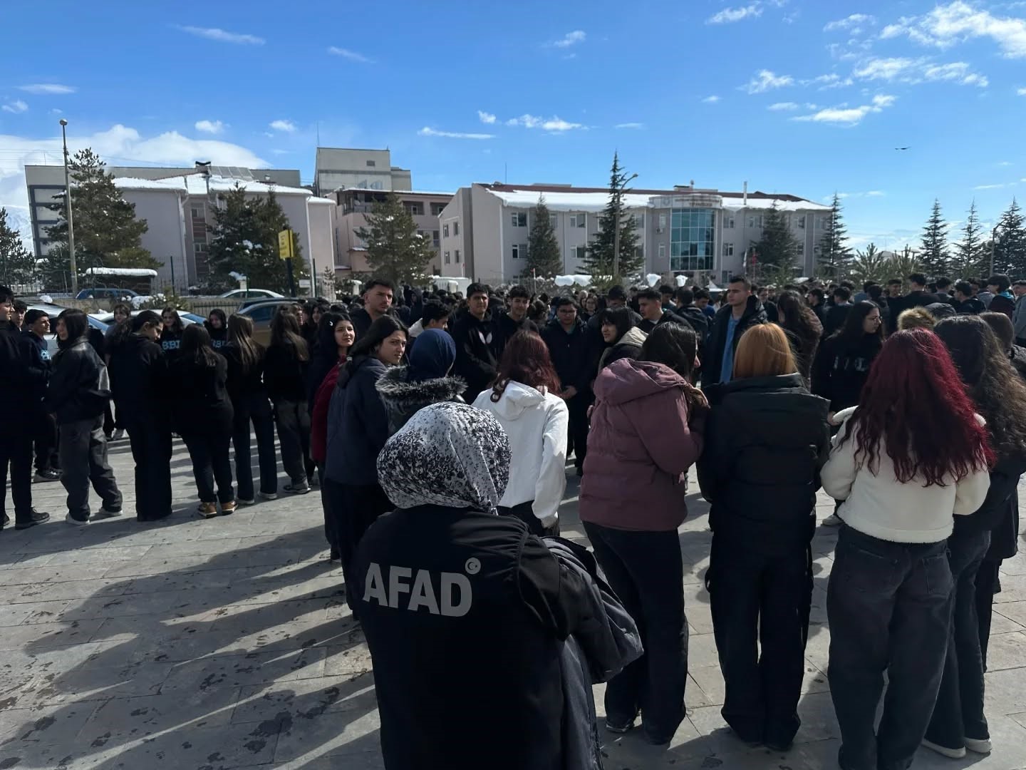 AFAD’dan öğrenci ve öğretmenlere afet farkındalık eğitimi
