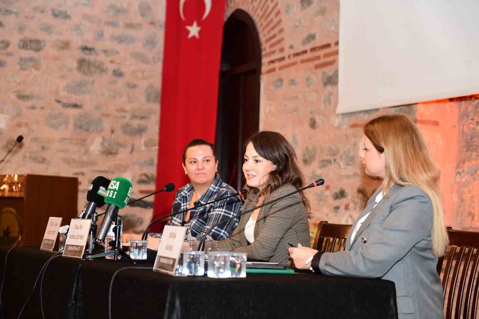 Afetlere karşı dirençli kentler Osmangazi’de konuşuldu
Afetlere karşı dirençli kentler Osmangazi’de konuşuldu