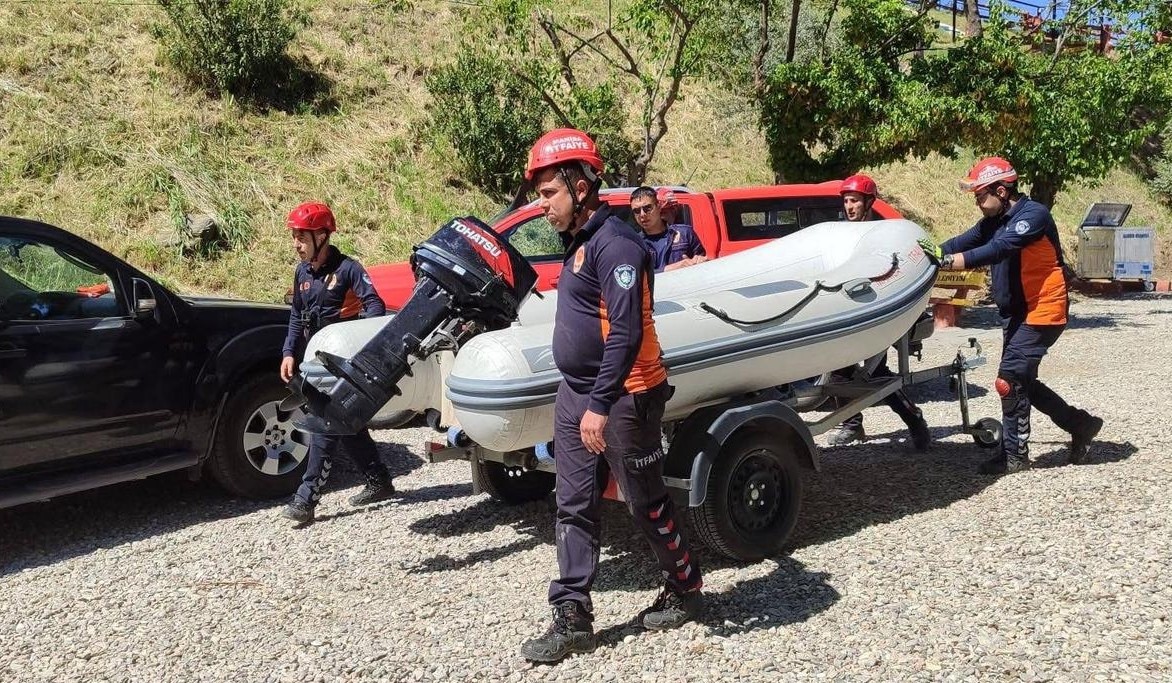 Afşar Barajı patlama senaryosu gerçeğini aratmadı
