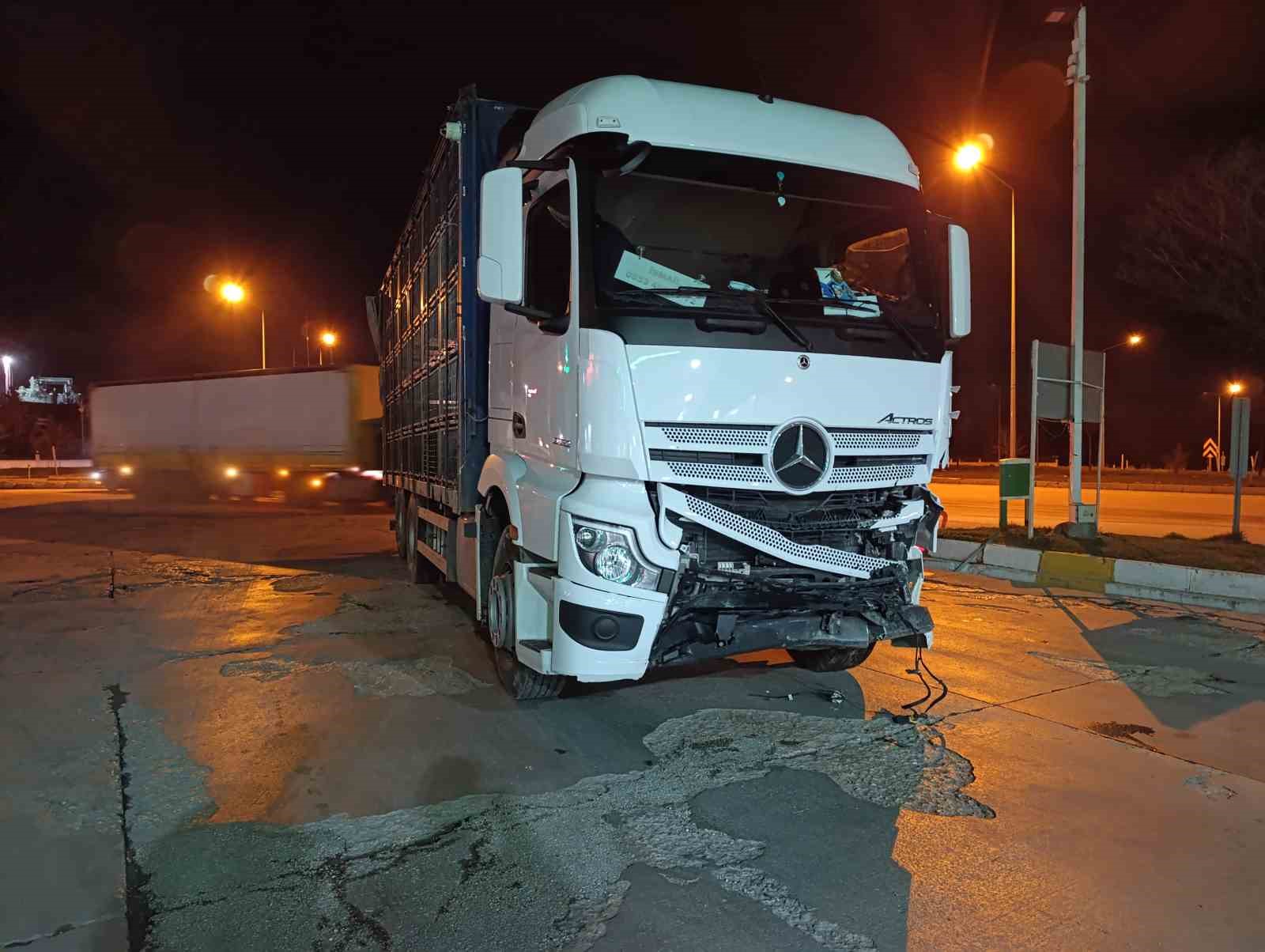 Afyonkarahisar’da trafik kazası: 1 ölü, 1 yaralı
