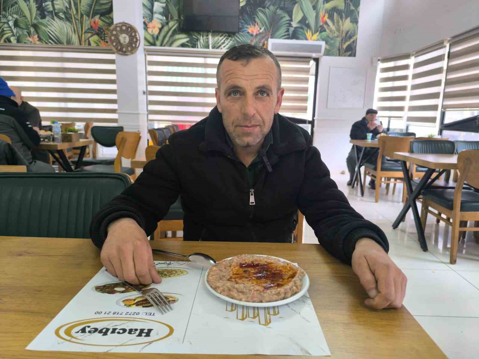 Afyonkarahisar’ın damak çatlatan lezzetinin sırrını işi ustaları anlattı
