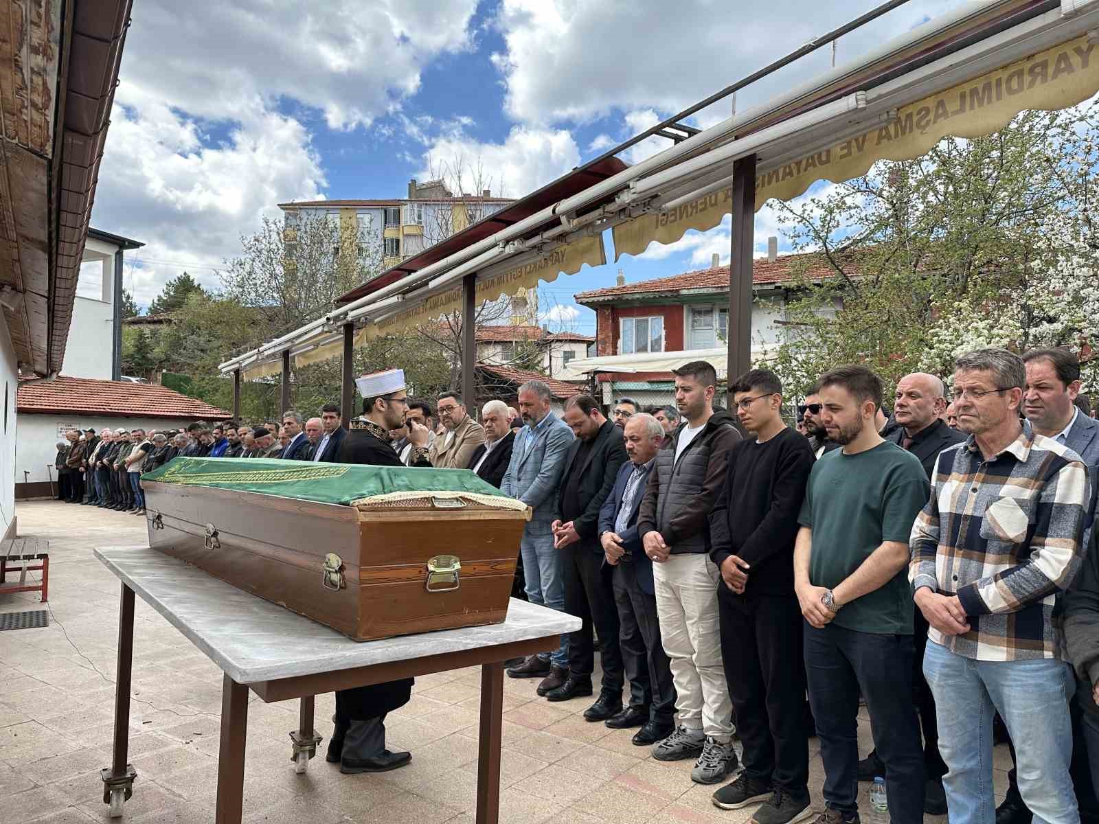 Ağabeyi tarafından öldürülen vatandaş toprağa verildi
