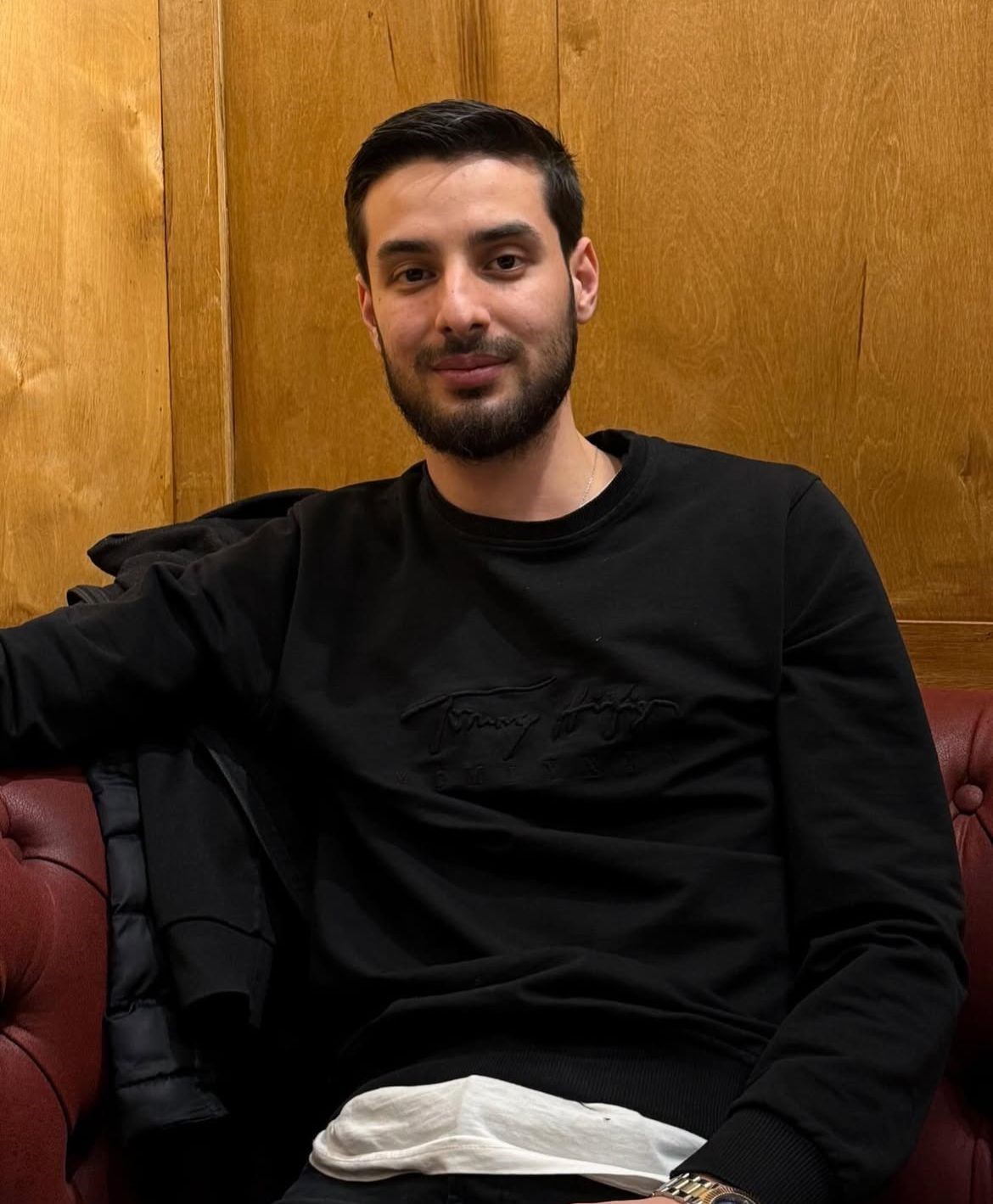 Ağabeyini ve babasını öldüren 15 yaşındaki zanlı tutuklandı
