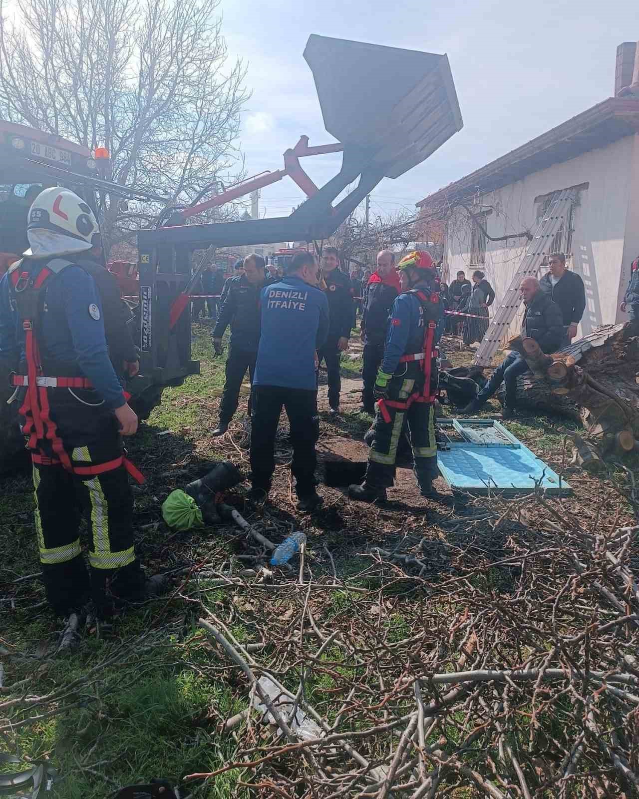 Ağaç dalı toplayan kadın 20 metrelik su kuyusuna düştü
