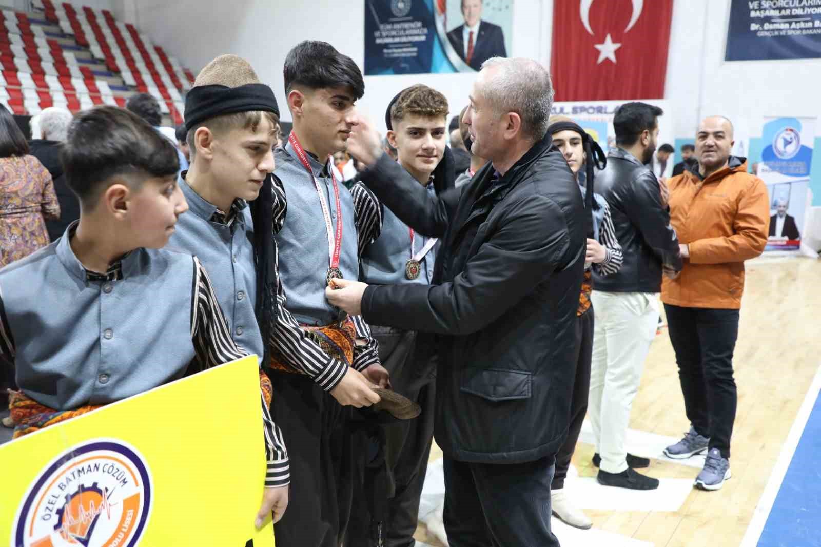Ağrı Spor Lisesi bölge şampiyonu oldu

