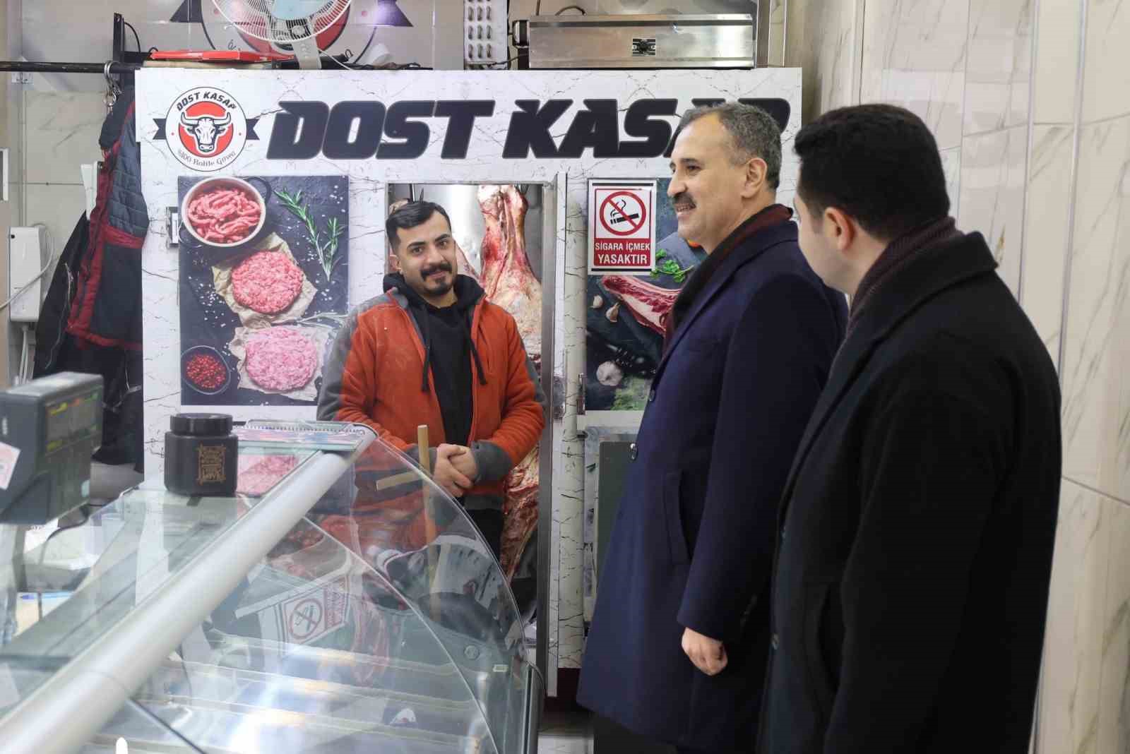 Ağrı Valisi Bozkurt’tan hastane ve esnaf ziyareti
