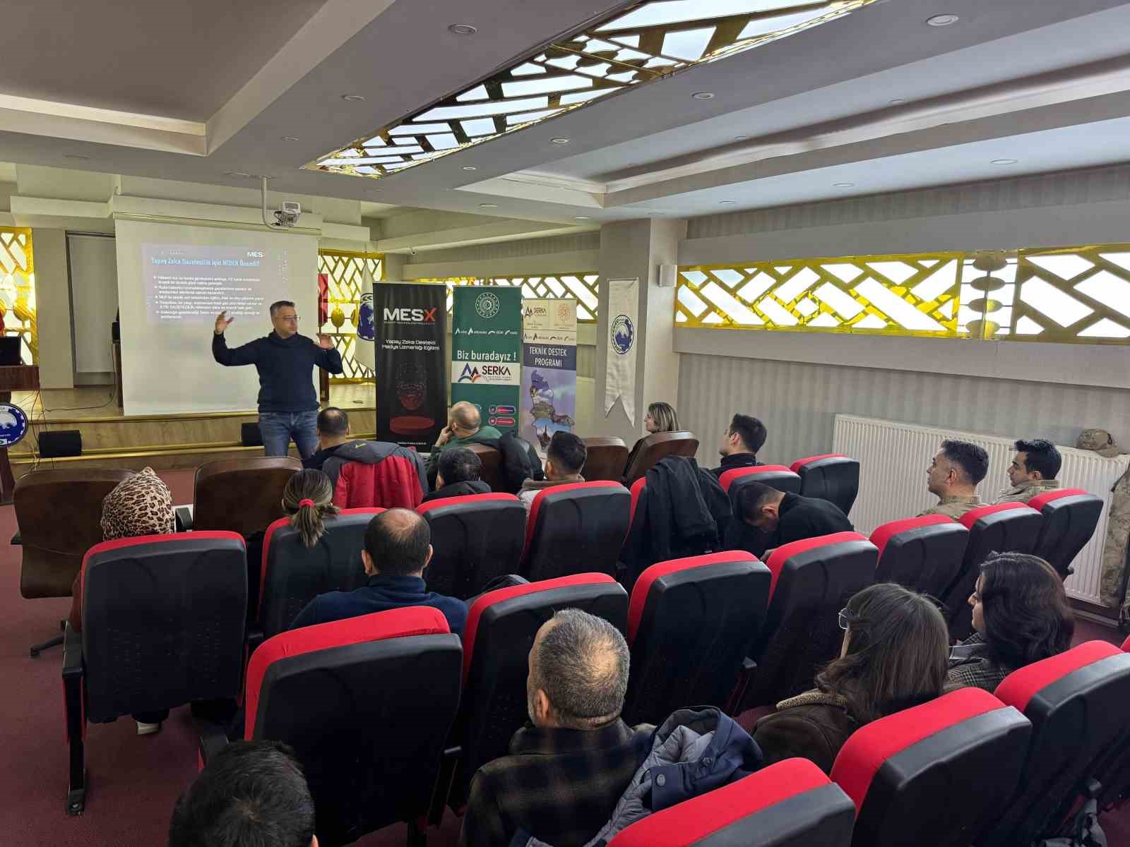 Ağrı’da basın mensuplarına yönelik yapay zekâ destekli medya uzmanlığı eğitimi başladı
Ağrı’da basın mensuplarına yönelik yapay zekâ destekli medya uzmanlığı eğitimi başladı