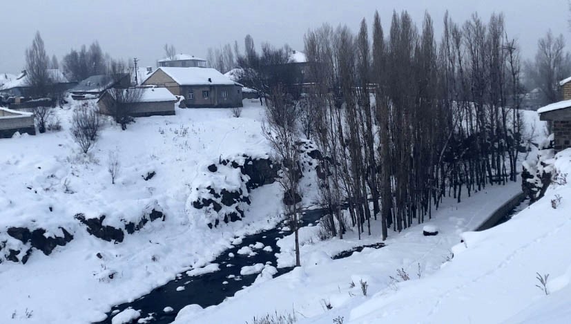 Ağrı’da dondurucu soğuk etkisini sürdürüyor
