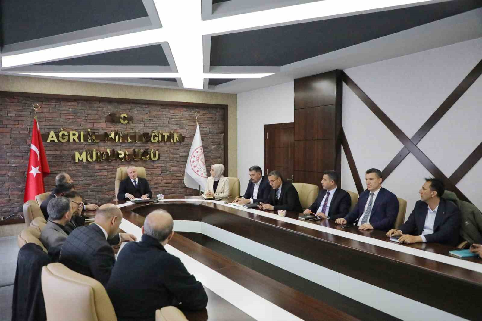 Ağrı’da eğitimde kaliteyi artırmaya yönelik çalışmalar ele alındı
